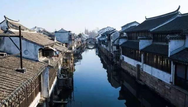 硕士毕业一线城市初中历史老师工资多少？